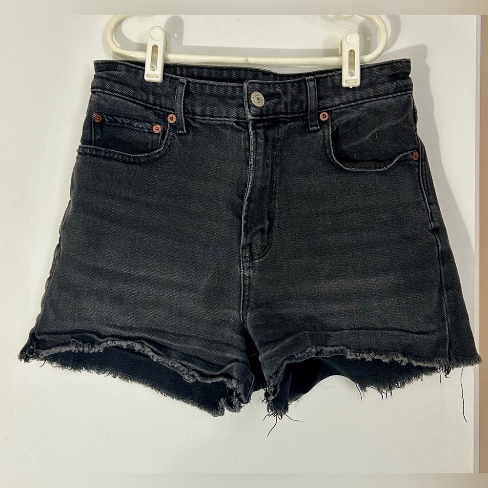 American Eagle Outfitters Black High-Rise Frayed Hem Jean Shorts Women’s Size 4